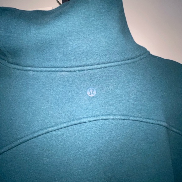 Lululemon oversized quarter zip - Picture 4 of 4